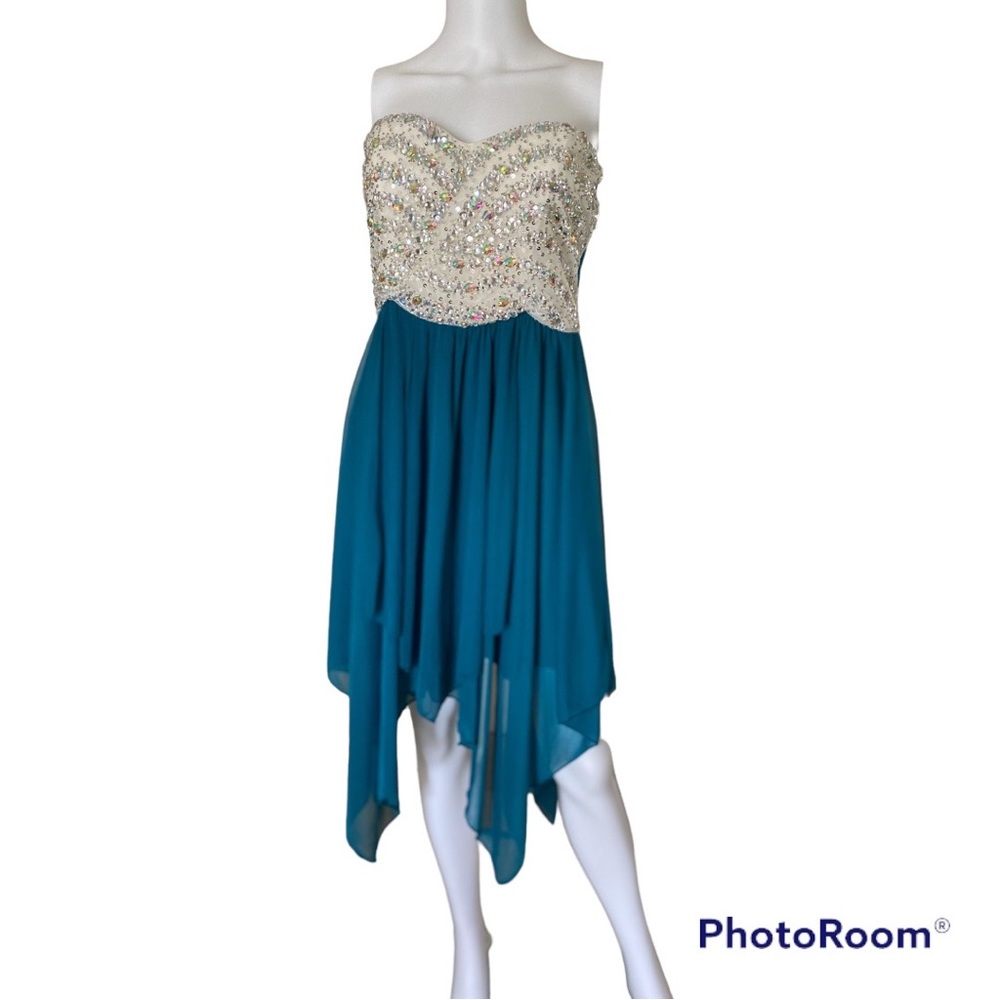 TRIXXI Strapless Juniors Dress Sz. 11